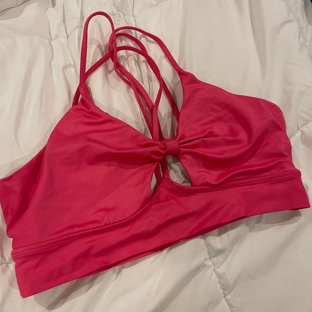 Buffbunny fashun sports bra vinyl pink